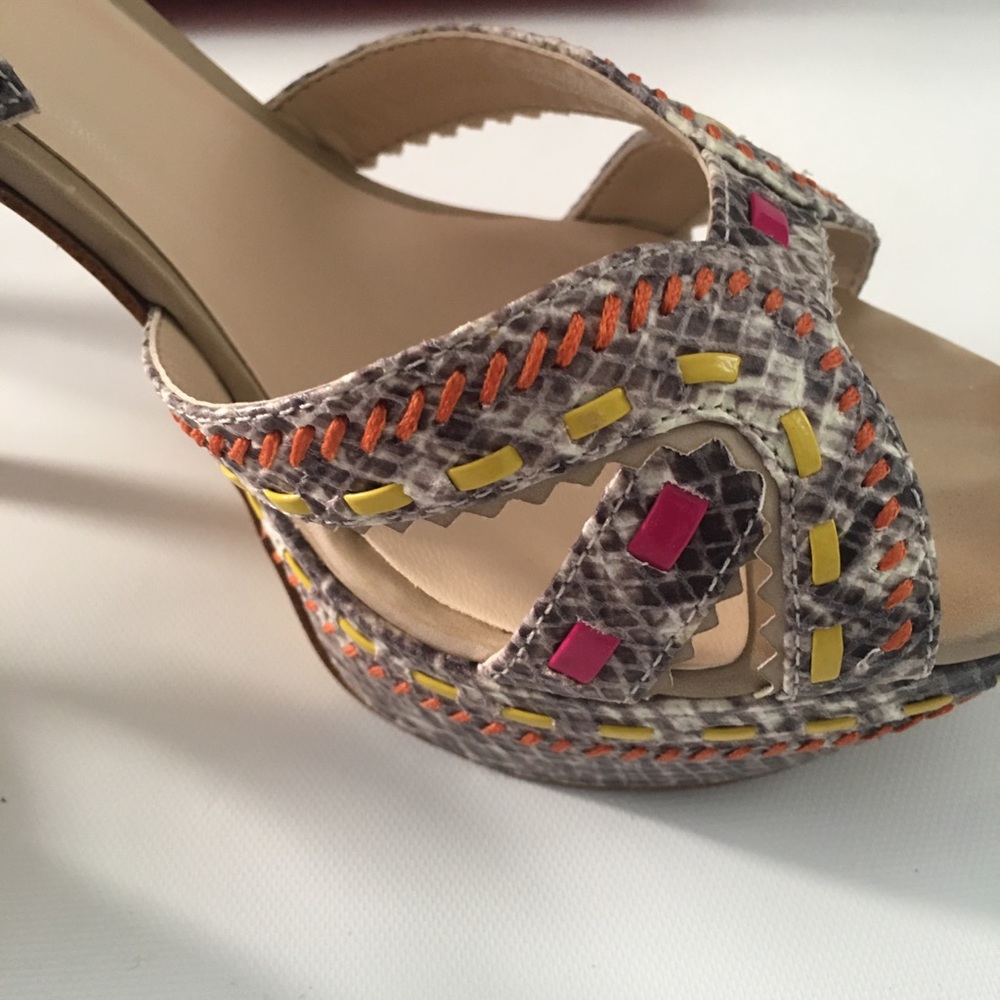 GUESS HIGH HEELS - Picture 4 of 7